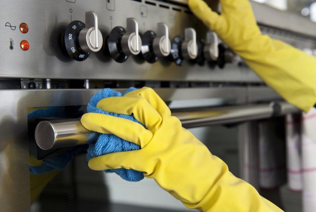 Cleaning the Oven - Superior Housekeeping Service, LLC oven cleaning